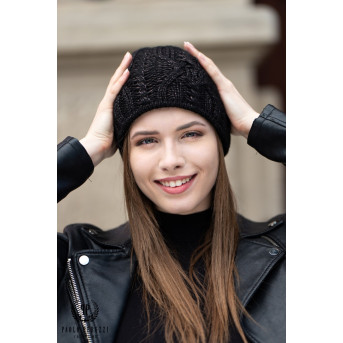 WEŁNIANA CZAPKA ZIMOWA DAMSKA PAOLO PERUZZI A-03-BL