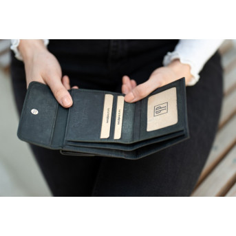 ZESTAW UPOMINKOWY DLA NIEJ ZUP-25-BL: PLECAK SKÓRZANY T-18-BL PORTFEL T-11-BL