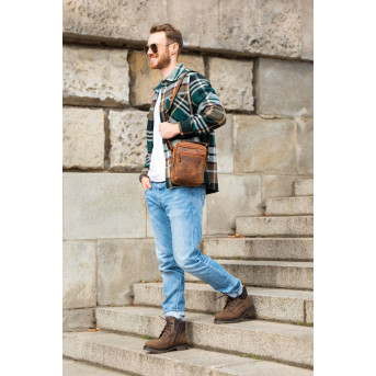 PRAKTYCZNA MĘSKA SASZETKA NA RAMIĘ VINTAGE PAOLO PERUZZI T-22-HBR