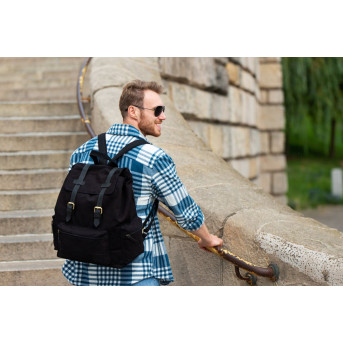 DUŻY MIEJSKI PLECAK DLA MĘŻCZYZNY VINTAGE PAOLO PERUZZI T-24-BL