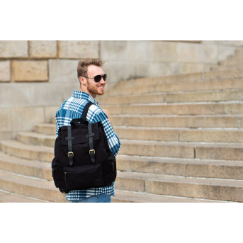 DUŻY MIEJSKI PLECAK DLA MĘŻCZYZNY VINTAGE PAOLO PERUZZI T-24-BL