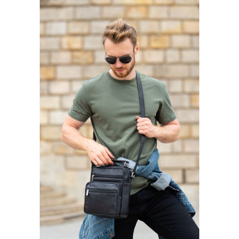 PRAKTYCZNA MĘSKA SASZETKA NA RAMIĘ PAOLO PERUZZI T-28-BL