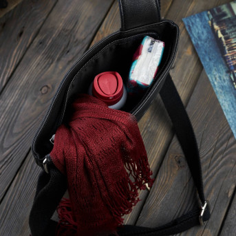 CZARNA LISTONOSZKA DAMSKA ZE SKÓRY NATURALNEJ PAOLO PERUZZI T-60-BL