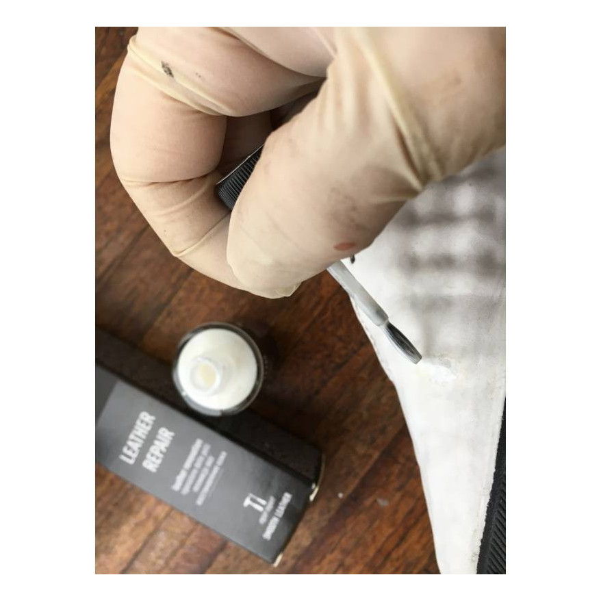 KOREKTOR DO FARBOWANIA SKÓR OBUWIA COCCINE BIAŁY 10ml