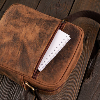 SKÓRZANA SASZETKA MĘSKA NA RAMIĘ PAOLO PERUZZI T-75-HBR