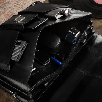 SKÓRZANA TECZKA MĘSKA PAOLO PERUZZI T-80-BL