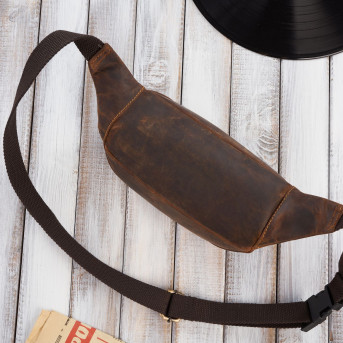 SASZETKA MĘSKA SKÓRZANA NERKA W STYLU VINTAGE PAOLO PERUZZI T-89-HBR