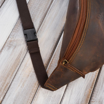 SASZETKA MĘSKA SKÓRZANA NERKA W STYLU VINTAGE PAOLO PERUZZI T-89-HBR