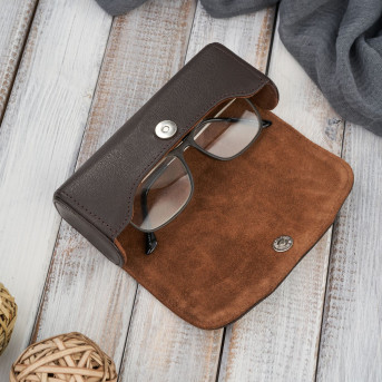 Etui na okulary skórzane sztywne Paolo Peruzzi piórnik na magnes