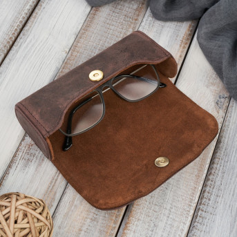 Etui na okulary skórzane sztywne Paolo Peruzzi piórnik na magnes