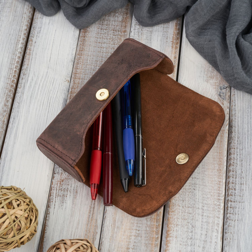 Etui na okulary skórzane sztywne Paolo Peruzzi piórnik na magnes