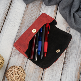 Etui na okulary skórzane sztywne Paolo Peruzzi piórnik na magnes