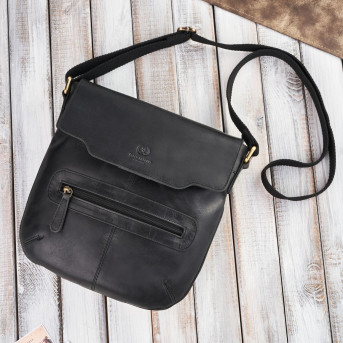 Torebka damska listonoszka na ramię vintage czarna Paolo Peruzzi T-61