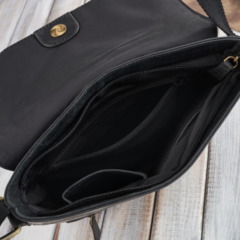 Torebka damska listonoszka na ramię vintage czarna Paolo Peruzzi T-61