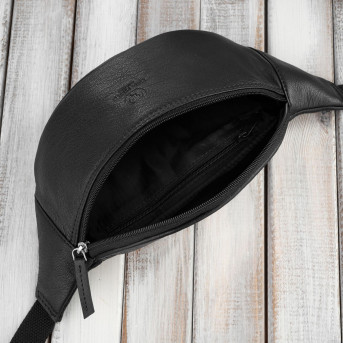 SASZETKA MĘSKA SKÓRZANA NERKA CZARNA PAOLO PERUZZI T-89-BL