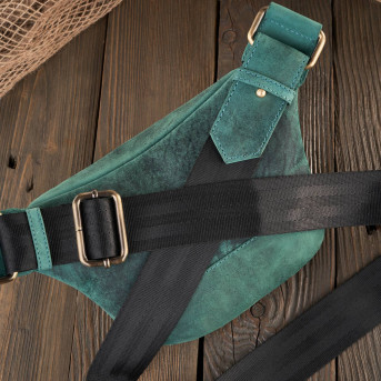 SASZETKA DAMSKA SKÓRZANA NERKA W STYLU VINTAGE ZIELONA PAOLO PERUZZI T-97-HGR