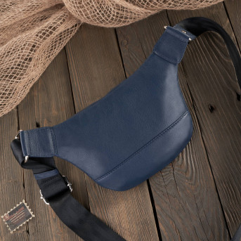 SASZETKA DAMSKA SKÓRZANA NERKA GRANATOWA PAOLO PERUZZI T-97-DB