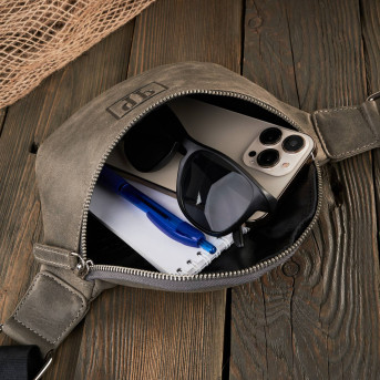 SASZETKA DAMSKA SKÓRZANA NERKA W STYLU VINTAGE SZARA PAOLO PERUZZI T-97-HGRE