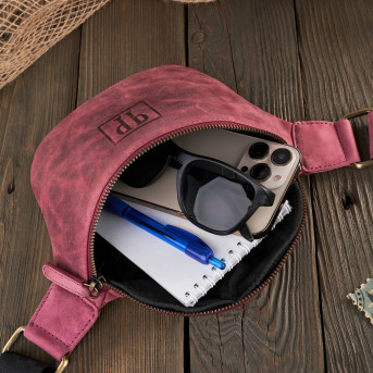 SASZETKA DAMSKA SKÓRZANA NERKA W STYLU VINTAGE  RÓŻOWA PAOLO PERUZZI T-97-HCH