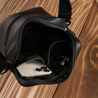 Saszetka męska skórzana na ramię czarna T-119-BL