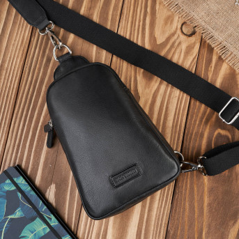 Plecak męski skórzany na jedno ramię na skos mały czarny T-118-BL