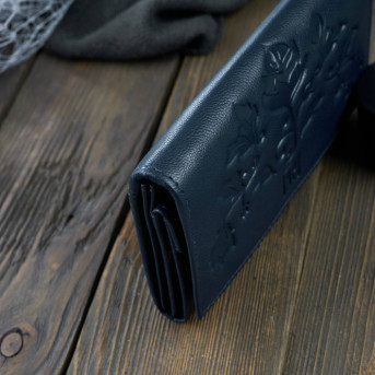 Portfel damski skórzany i brelok do kluczy zestaw granatowy