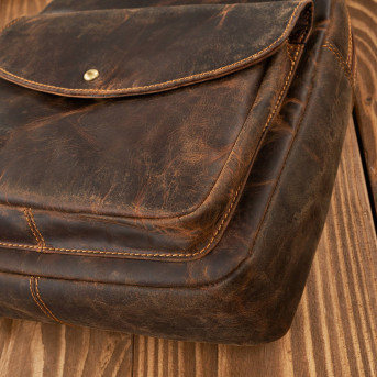 Plecaczek damski skórzany brązowy vintage mały na co dzień T-18-BR