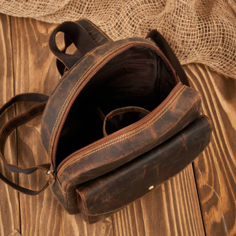 Plecaczek damski skórzany brązowy vintage mały na co dzień T-18-BR