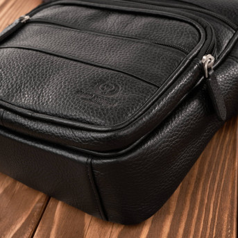 Saszetka męska na ramię skórzana elegancka do pracy praktyczna