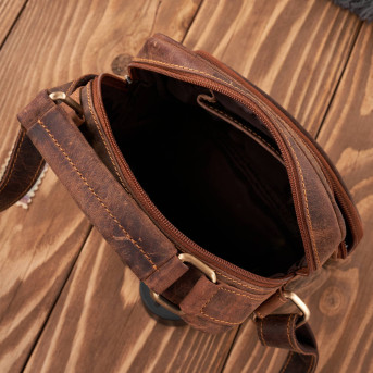 Saszetka męska na ramię skórzana elegancka do pracy praktyczna