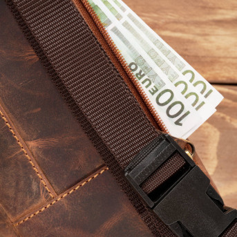 Saszetka męska skórzana klasyczna nerka biodrowa