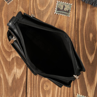 CZARNA SASZETKA MĘSKA ZE SKÓRY NATURALNEJ DO RĘKI T-23-BL