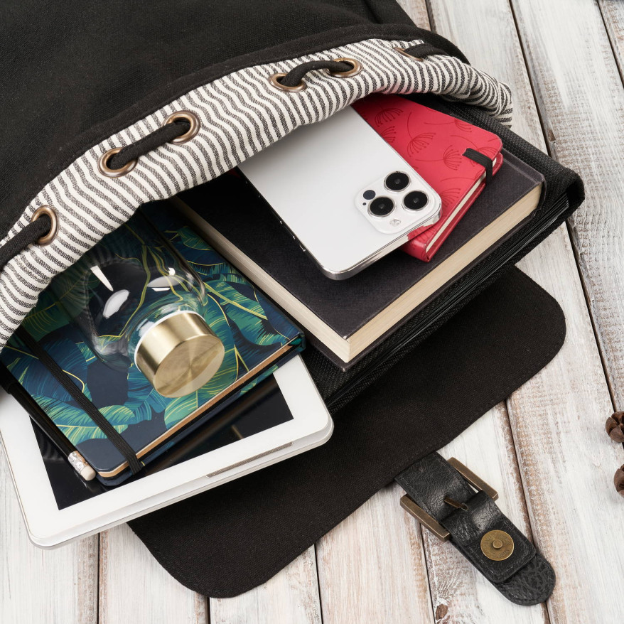 Plecak męski czarny do szkoły A4 na laptopa plecak podróżny wegański Paolo Peruzzi