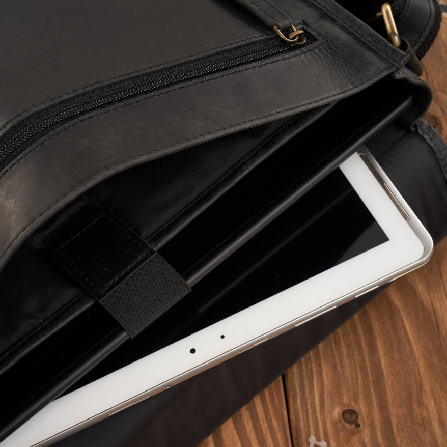 TORBA MĘSKA NA RAMIĘ CZARNA PAOLO PERUZZI VINTAGE T-07-BL