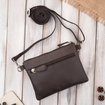 Torebka damska skórzana na ramię kompaktowa kopertówka brązowa