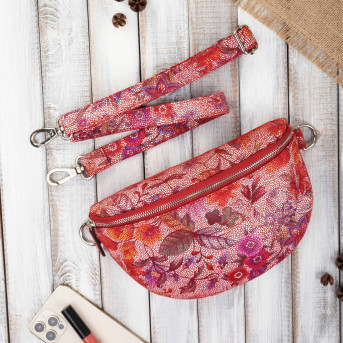 Saszetka nerka damska skórzana z oryginalnym kwiatowym wzorem