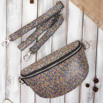 Saszetka nerka damska skórzana z oryginalnym kwiatowym wzorem