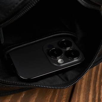 Saszetka męska skórzana na ramię czarna vintage