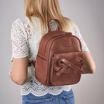 Plecak damski skórzany miejski z kokardką Paolo Peruzzi T-71-LBR