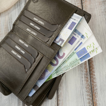 Portfel damski skórzany średni ciemnozielony z zabezpieczeniem RFID