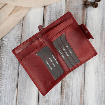 Portfel damski skórzany czerwony średni z zabezpieczeniem RFID