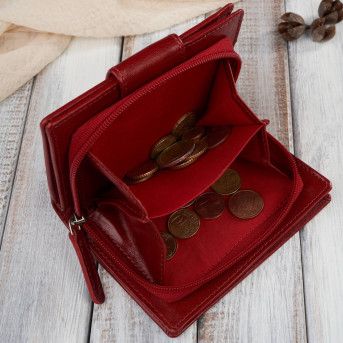 Portfel damski skórzany czerwony średni z zabezpieczeniem RFID