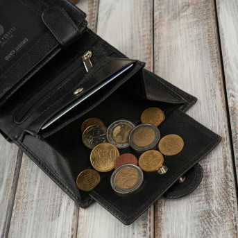 Portfel damski skórzany klasyczny czarny ze skóry naturalnej licowej