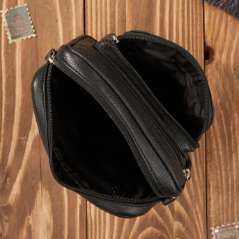 Skórzana saszetka męska do ręki skórzana czarna pojemna Paolo PeruzziT-130-BL