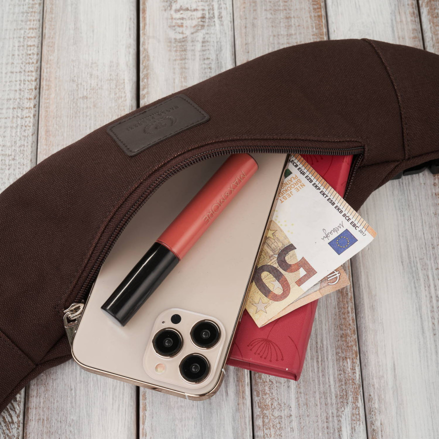 Nerka męska saszetka na pas ciemnobrązowa Paolo Peruzzi T-117-BR