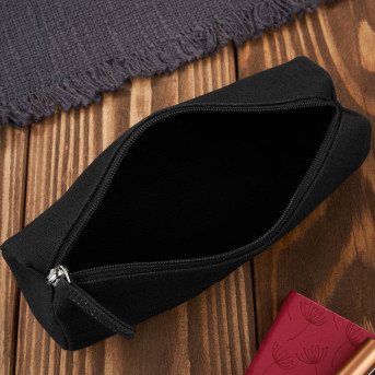 Kosmetyczka mała poręczna w kolorze czarnym piórnik Paolo Peruzzi T-98-BL