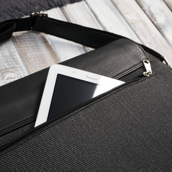 Portfel męski skórzany pionowy AY-06-BL i torba męska na laptopa AY-02-BL zestaw upominkowy ZUP-140