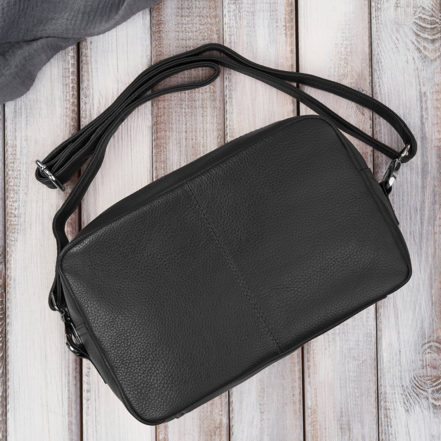 Torebka damska skórzana na ramię klasyczna czarna pojemna E-30-BL