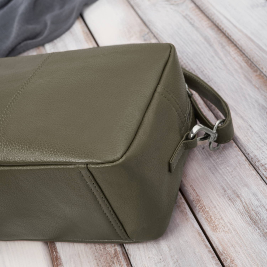 Torebka damska skórzana na ramię zielona pojemna klasyczna E-30-GRE