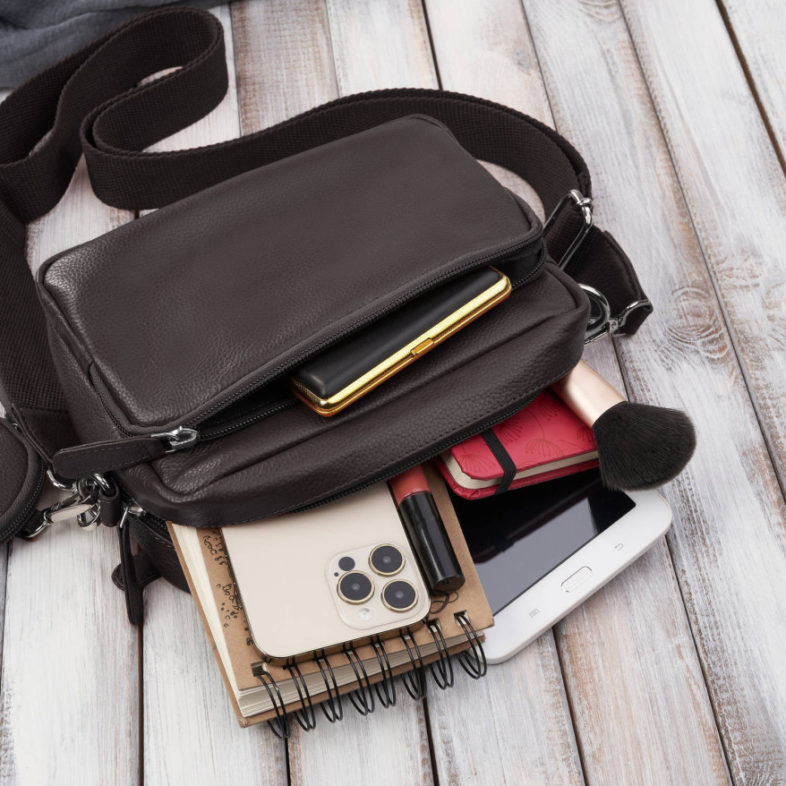 Torebka damska listonoszka skórzana z etui na klucze i drobiazgi brązowa E-34-BR